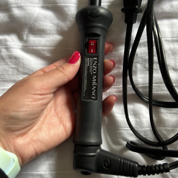 Curling iron - Picture 2 of 3